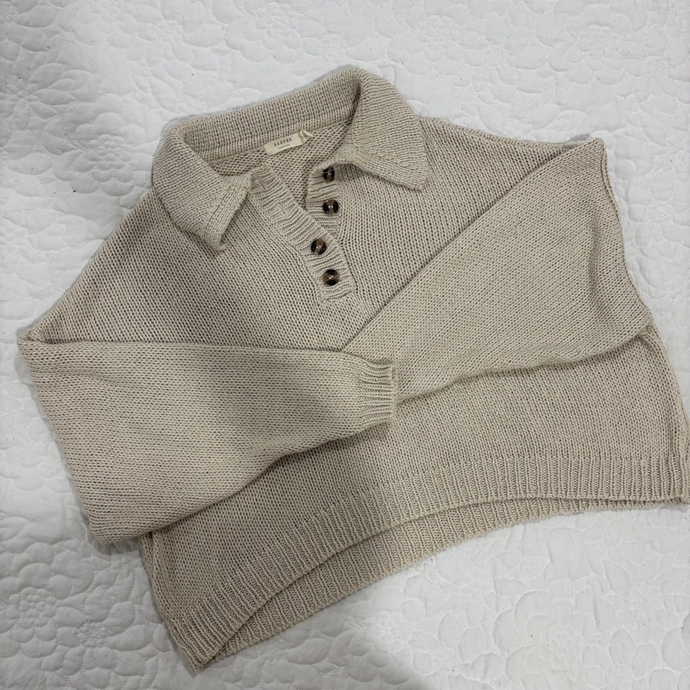 Harper Heritage cream knit polo henley cropped sweater